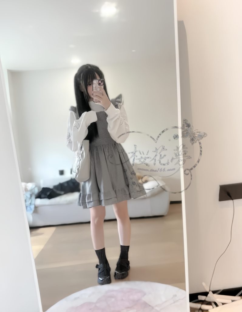 360截图20250713000532523-797x1024 ひより(日和) 18歳 150cm 84(B) W56 H82