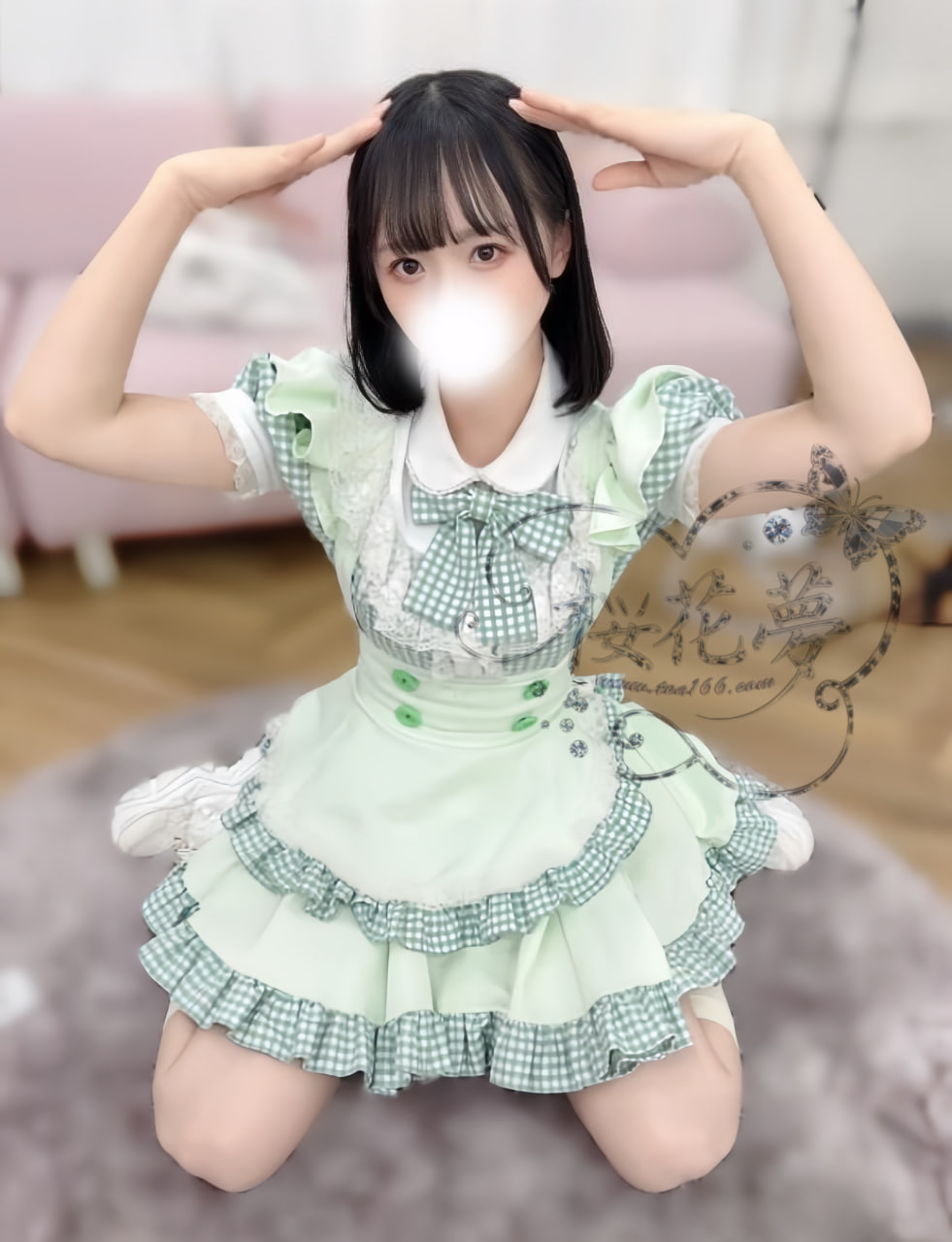 あやか（Ayaka）20歳 158cm 86(C) W60 H85