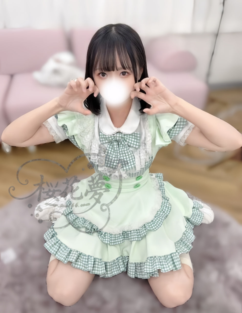 image-21-792x1024 あやか(Ayaka)20歳 158cm 86(C) W60 H85