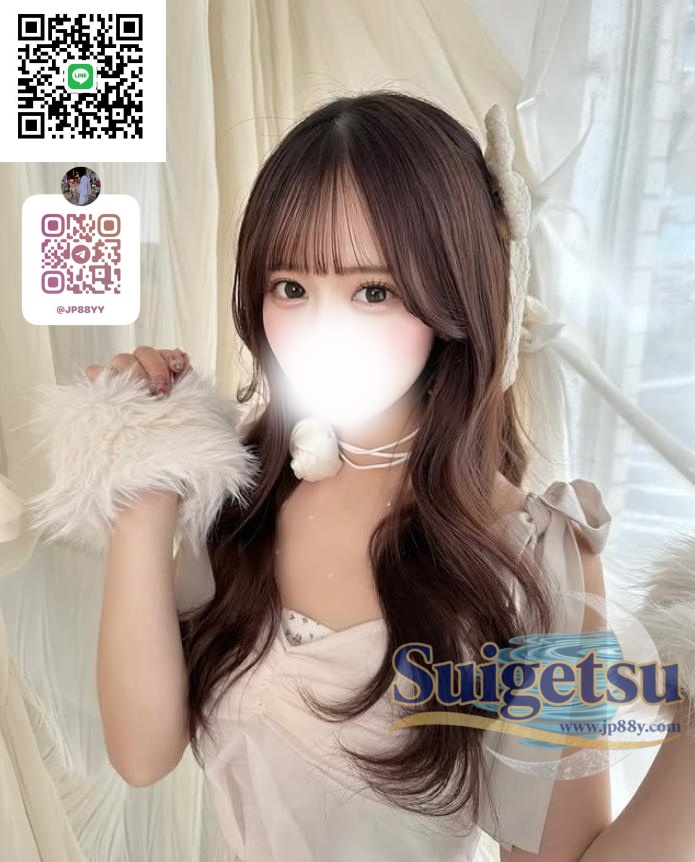 🦋名前：いちか🔴年齢：19歳🔴3サイズ⬇️157cm・42kg・Bカップ