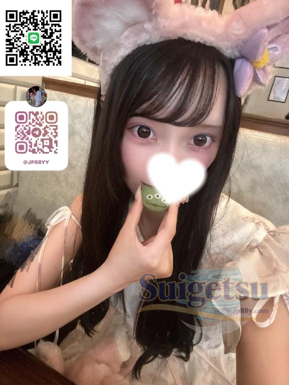 🦋名前：ひめな🔴年齢：18歳🔴3サイズ⬇️157cm・42kg・Bカップ